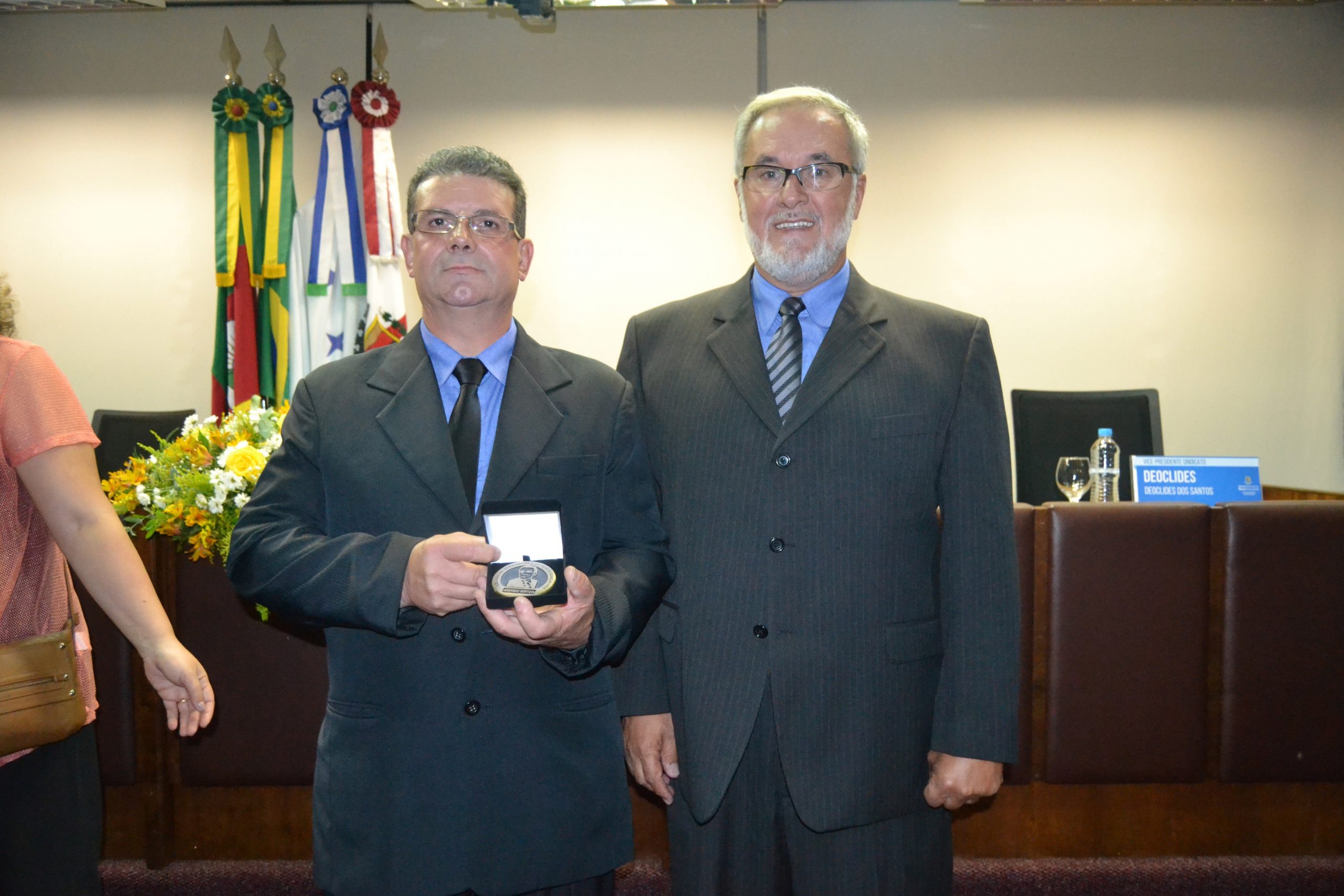 Read more about the article Entrega da Medalha Aristides Bertuol